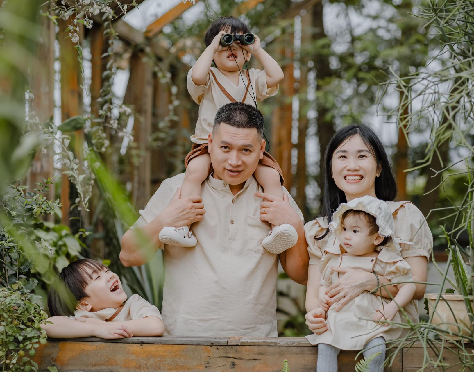 ảnh 1 chàng rể Hà Nội.png