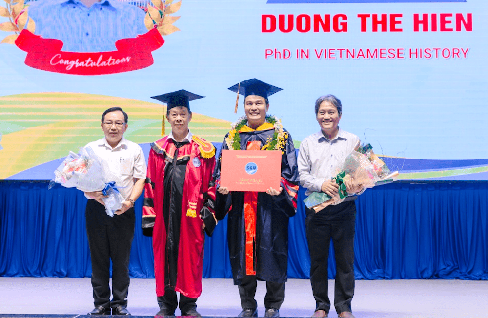 tiến sĩ